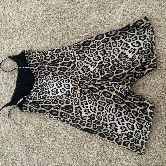 Onzie Leopard Print Jumpsuit - Picture 5 of 6